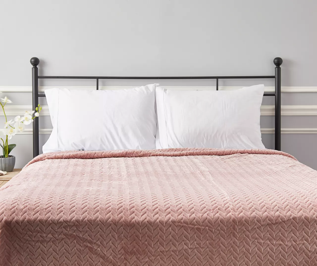 Sepia Rose Zigzag-Embossed Velvet King Blanket 5 Sepia Rose Zigzag-Embossed Velvet King Blanket - Image 5